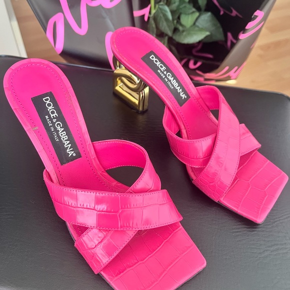 Dolce & Gabbana Logo Plaque Embossed Mules - Picture 8 of 12